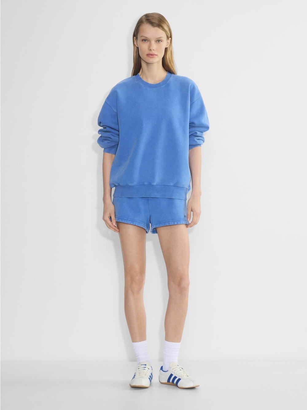 Aritzia Cozy Sweatfleece Perfect Crew Sweatshirt Sun-Faded Jazz Blue - Picture 8 of 8